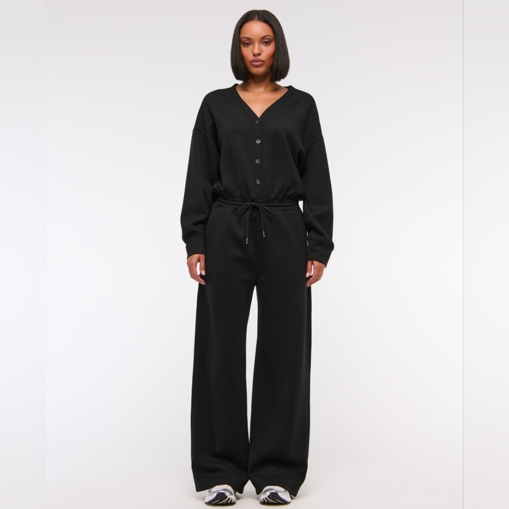 Abercrombie YPB neoKNIT Long-Sleeve Henley Jumpsuit